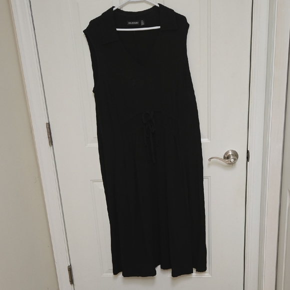 Nina Leonard Dresses & Skirts - Nina Leonard Black Textured Dress